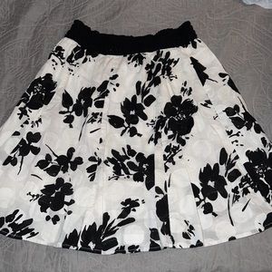 Vintage Y2K Catch My I low rise black/ white skirt